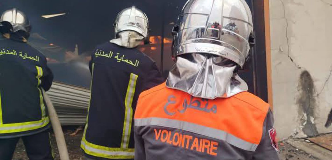 Incendie dans une usine de bois à Sfax : 4000 m² ravagés par les flammes (Photos)