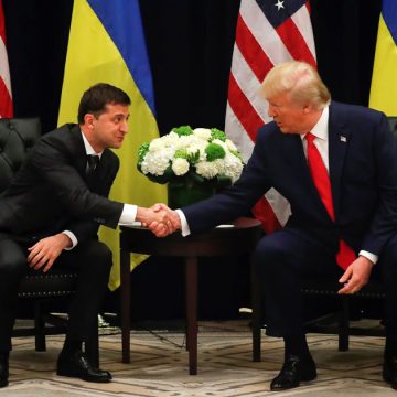 L’ouragan Trump va-t-il emporter Volodymyr Zelensky?