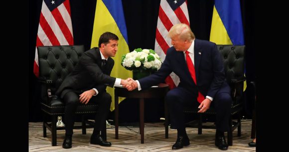 L’ouragan Trump va-t-il emporter Volodymyr Zelensky?