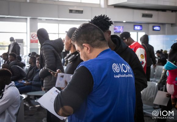 Aide au retour volontaire | L&rsquo;OIM organise une journée d&rsquo;informations et de conseils