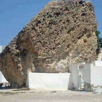 Tunisie, la légende du «rocher renversé» de Sousse