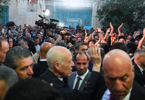 Kaïs Saïed fête «son» 1er mai loin de Tunis    