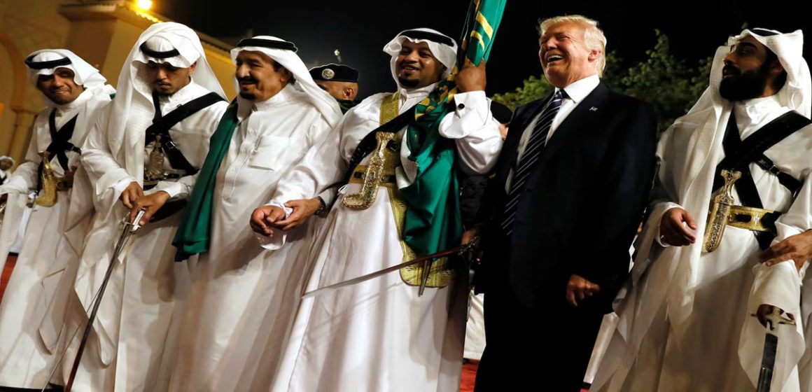 La maison de Mohamed, la fibre de Saladin, la cinquième colonne, et le grand jeu