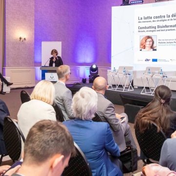 Conférence à Tunis │ La désinformation structure le monde d’aujourd’hui  