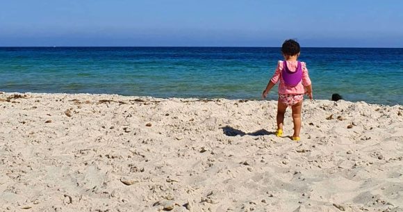 Enfant-plage Tunisie | Les 49 plages à éviter temporairement cet été