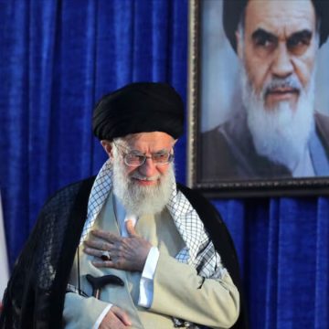 Khomeini et Khamenei │ A la recherche du masque poétique