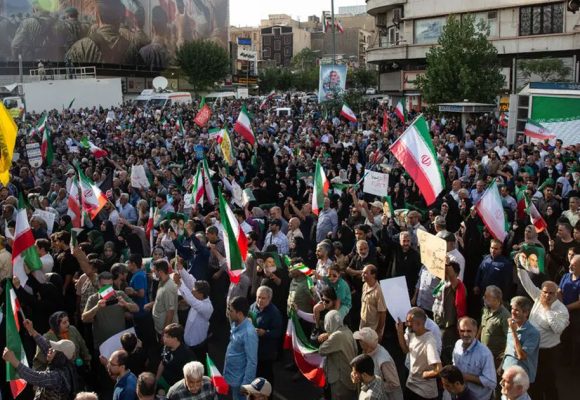 En Iran, la guerre a cédé la place à la paranoïa !