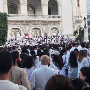 Le cri d’une génération de soignants dans un hôpital au bord de l’effondrement 