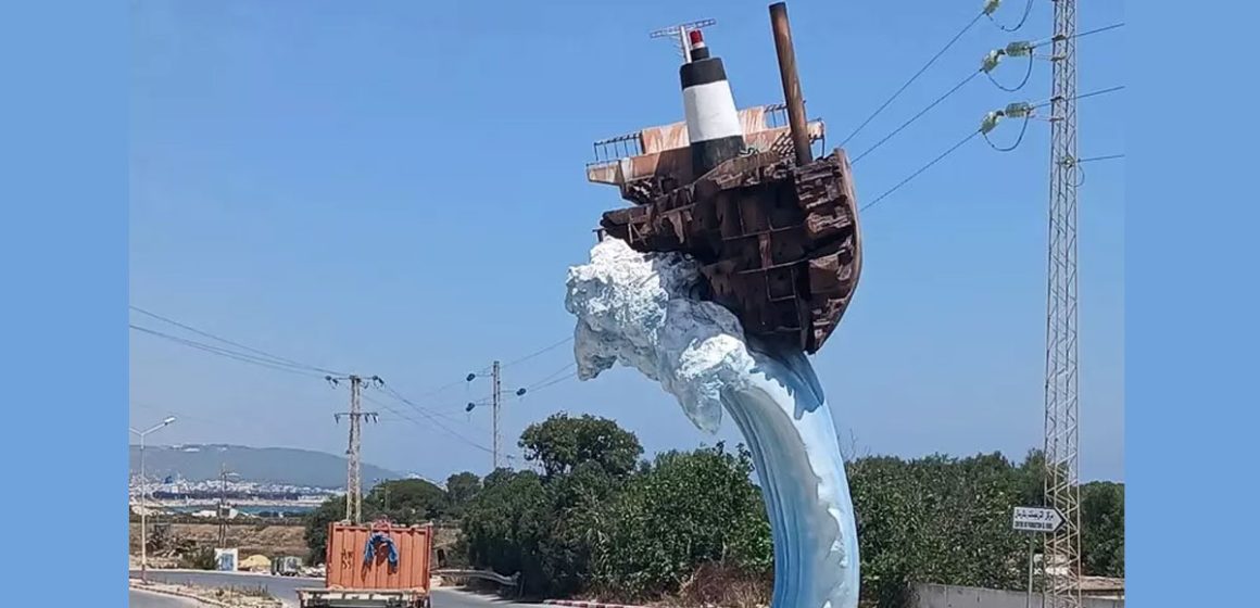 Tunisie | Une statue de bateau naufragé fait polémique