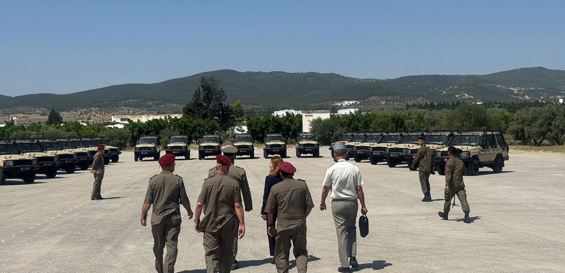 Don de véhicules militaires français à l’armée de terre tunisienne