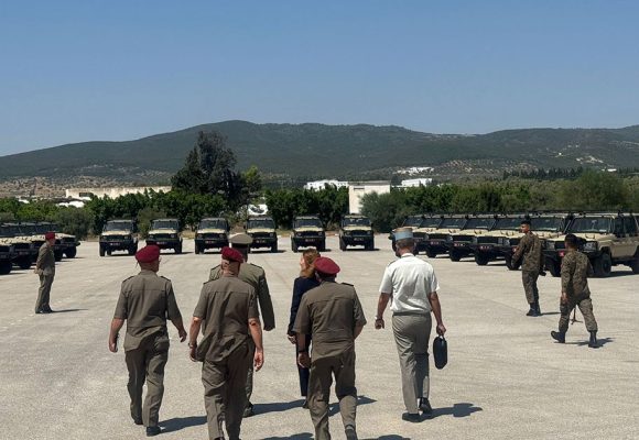 Don de véhicules militaires français à l’armée de terre tunisienne
