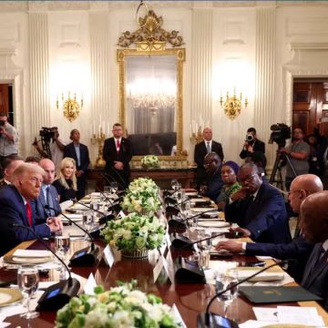Trump, grotesque, humilie des présidents africains  
