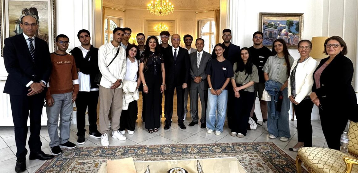 L’excellence à l’honneur | Les lauréats boursiers reçus à l’ambassade de Tunisie en France