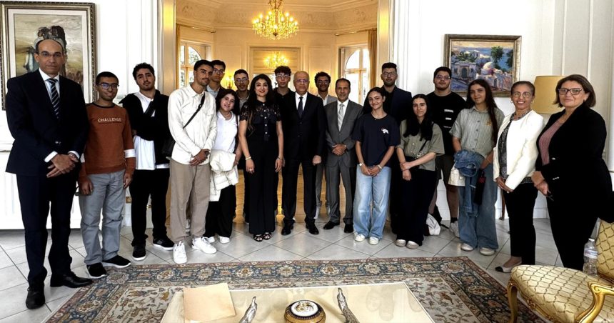 L’excellence à l’honneur | Les lauréats boursiers reçus à l’ambassade de Tunisie en France