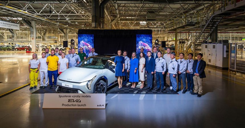 Kia lance la production de véhicules électriques en Europe avec EV4  