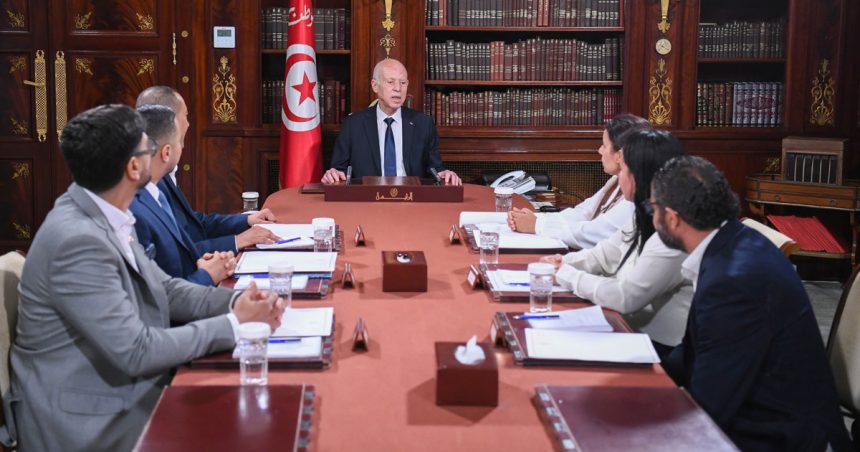 Kaïs Saïed | «Le concours est la seule voie de recrutement»
