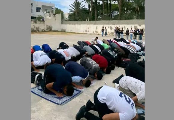 La société tunisienne et ses petits dévots abrutis