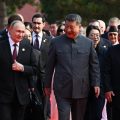 Xi Jinping, Vladimir Poutine et Kim Jong-un narguent Donald Trump 