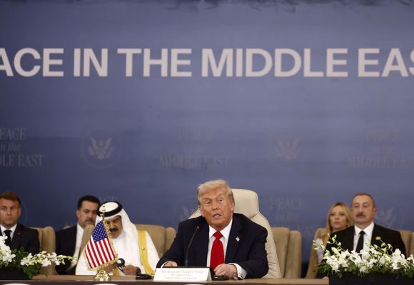 La politique étrangère des États-Unis, entre rupture et continuité