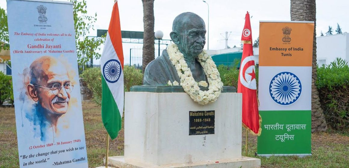 Célébration de l’anniversaire du Mahatma Gandhi à Manouba