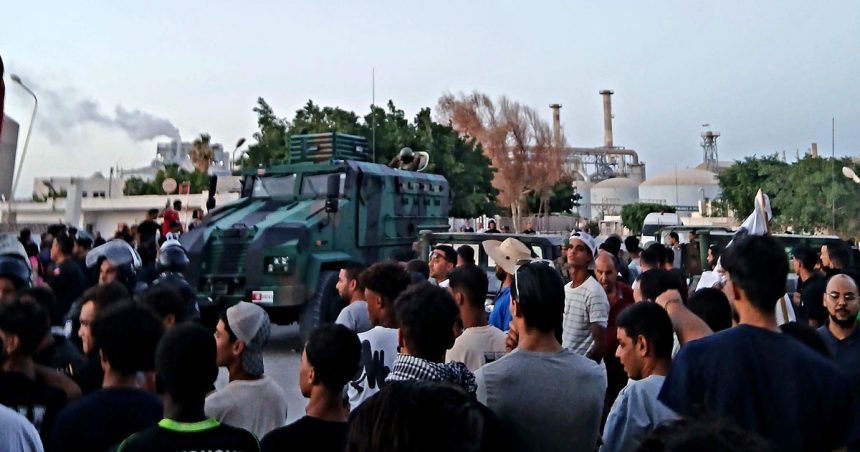 Manifestation-Gabes-contre-Groupe-chimique Tunisie | Les habitants de Gabès veulent seulement respirer