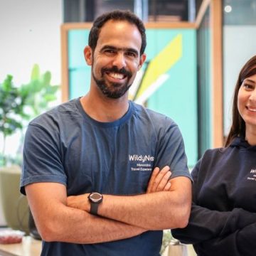 Achraf-Aouadi-et-Rym-Bourguiba La traveltech tunisienne WildyNess clôture sa levée de fonds d’amorçage