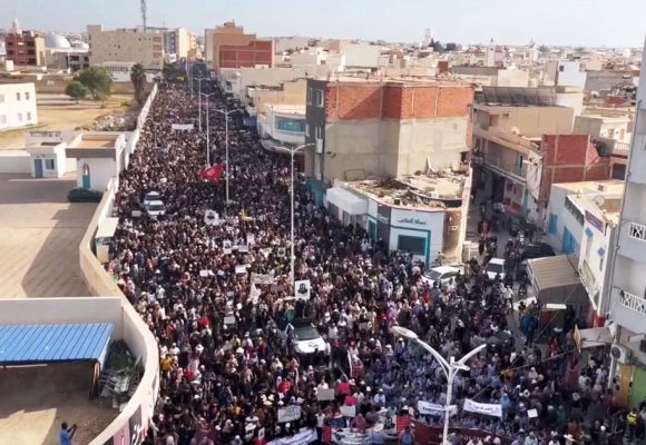 Tunisie | Nouvelle marche pacifique contre la pollution à Gabès