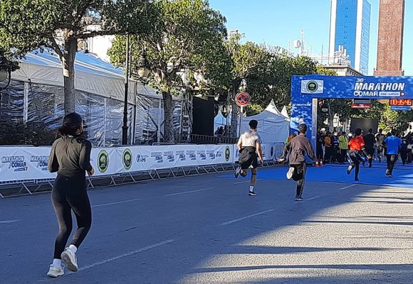 Marathon Comar | Courir sous un ciel bleu et un soleil éclatant