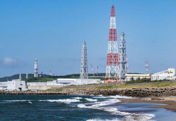 Centrale-nucleaire-de-Kashiwazaki-Kariwa Quatre ans après Fukushima, le Japon renoue avec le nucléaire