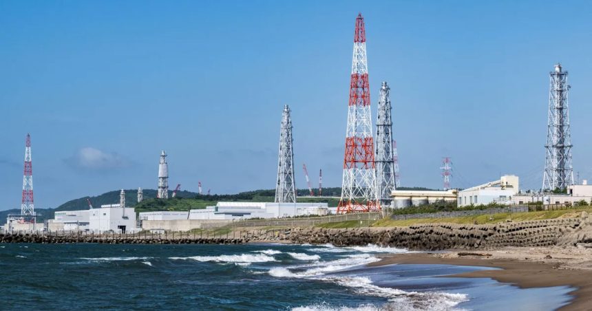 Centrale-nucleaire-de-Kashiwazaki-Kariwa Quatre ans après Fukushima, le Japon renoue avec le nucléaire