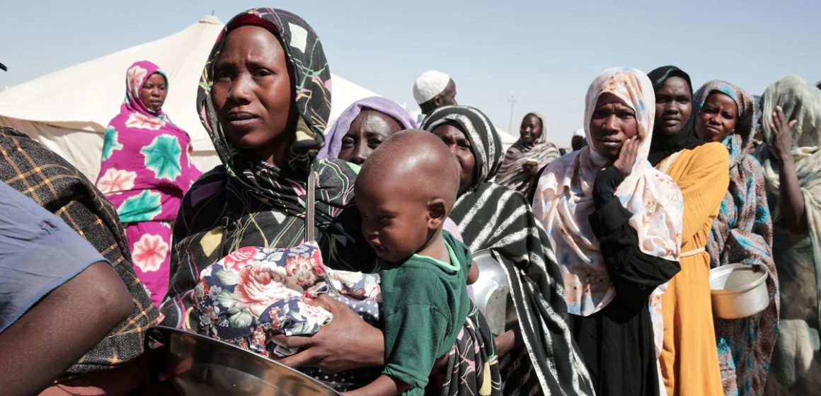 Femmes-refugiees-Soudan Entre crimes de guerre et génocide, le Soudan agonise !