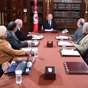 Kais-Saied-Equipe-Experts-Gabes Pollution industrielle | Rien de nouveau sous le soleil de Gabès !