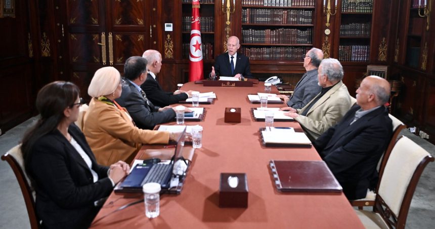 Kais-Saied-Equipe-Experts-Gabes Pollution industrielle | Rien de nouveau sous le soleil de Gabès !