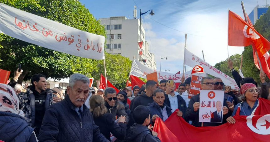 Manif-Pro-Saied-17-decembre-2025 Tunisie | Le dialogue est le seul moyen pour sortir de la crise