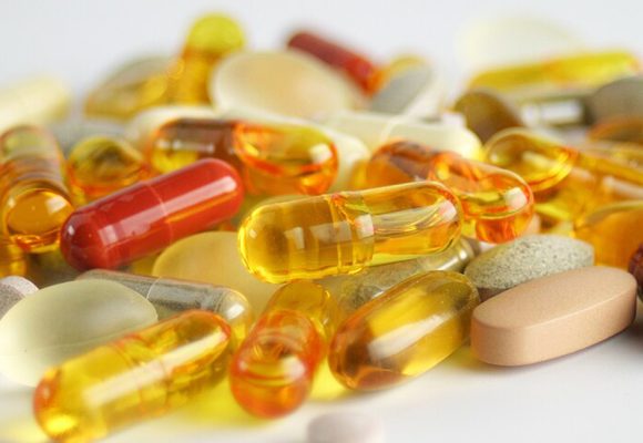 Compléments alimentaires d&rsquo;origine inconnue |  L’Ordre des pharmaciens saisit la justice