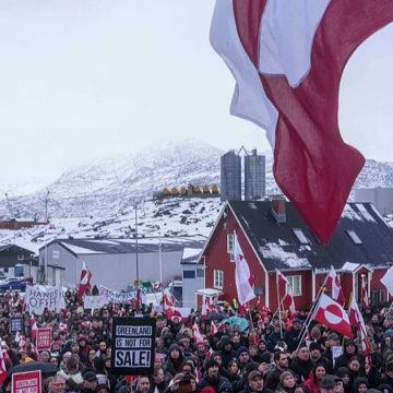 Les-Groenlandais-contre-Trump Le Groenland face aux assauts du prédateur Trump
