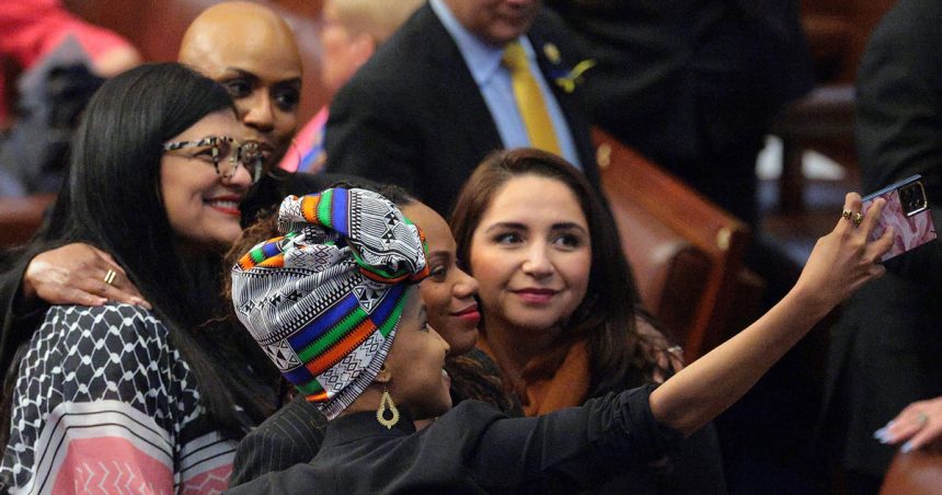 Rashida-Tlaib,-Ilhan-Omar,-Summer-Lee,-Delia-Ramirez-et-Ayanna-Pressley Lobby sioniste | Le Pal Pac, nouvel adversaire de l’Aipac