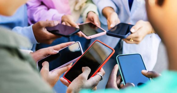 Jeunes et réseaux sociaux | Entre ouverture et responsabilité