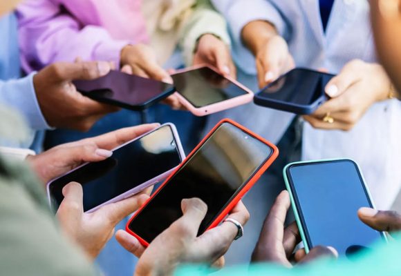 Jeunes et réseaux sociaux | Entre ouverture et responsabilité