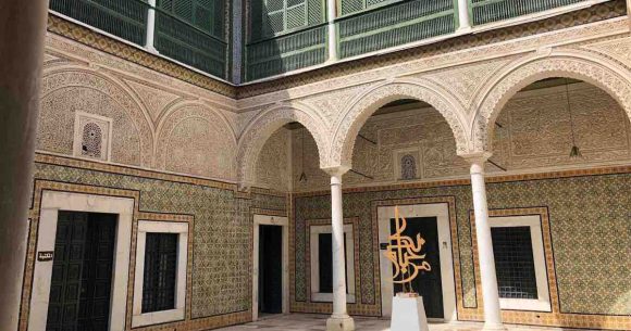 Médina de Tunis | Dar Monastiri fait revivre la calligraphie arabe