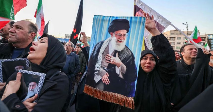 L’Iran à l’instant de vérité | Le drapeau rouge et le vide 