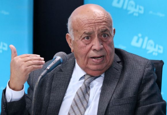 Briki pointe le décalage entre les slogans de Saïed et ses réalisations