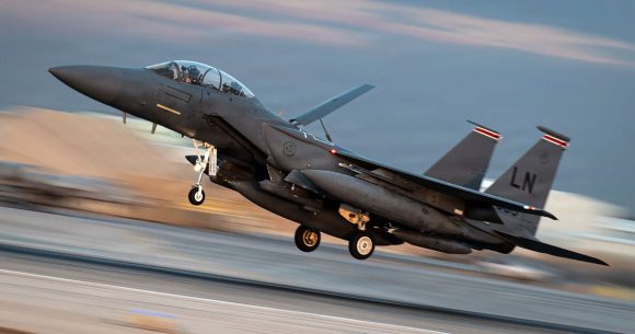 F-15E Iran | Un des deux pilotes de F-15 secouru (sources américaines)