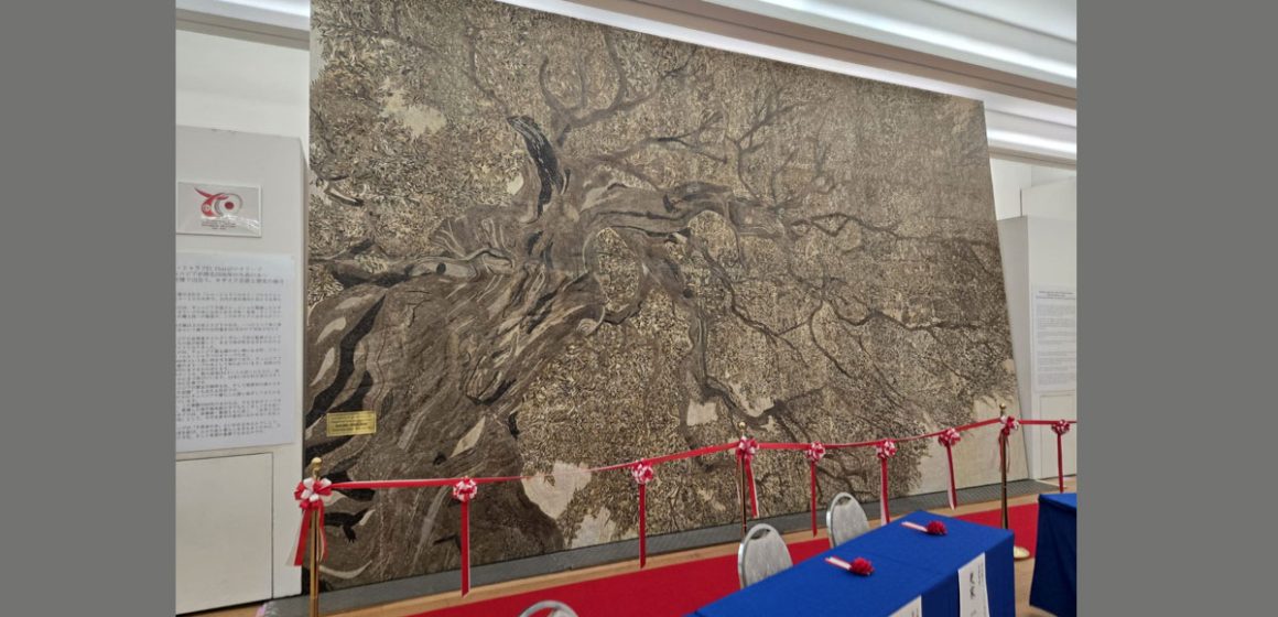 Mosaique-Olivier-tunisien-au-Japon Une mosaïque tunisienne installée dans un musée japonais