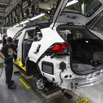 Toyota réduit sa production de 83 000 véhicules