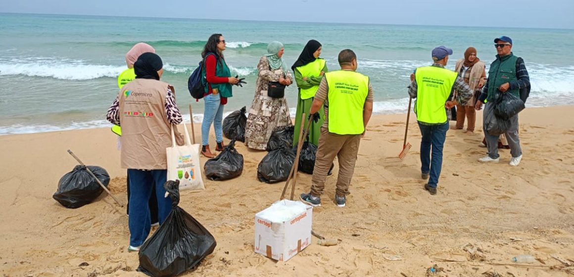 WWF-Adopt-a-beach Le WWF appelle à préserver les écosystèmes marins en Tunisie