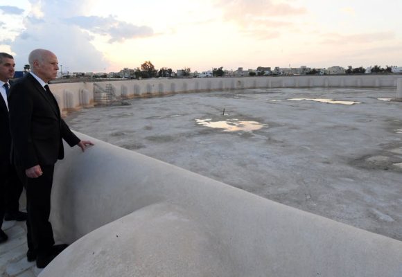 Kais-Saied-Piscine-des-Aghlabides-Kairouan Kairouan | La politique au chevet d’un hôpital fantôme