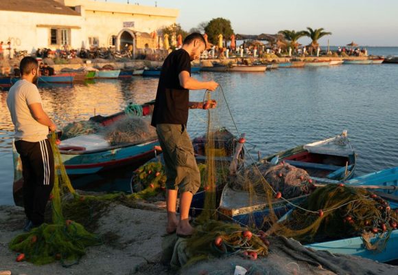 Le blues des pêcheurs tunisiens de crevettes    