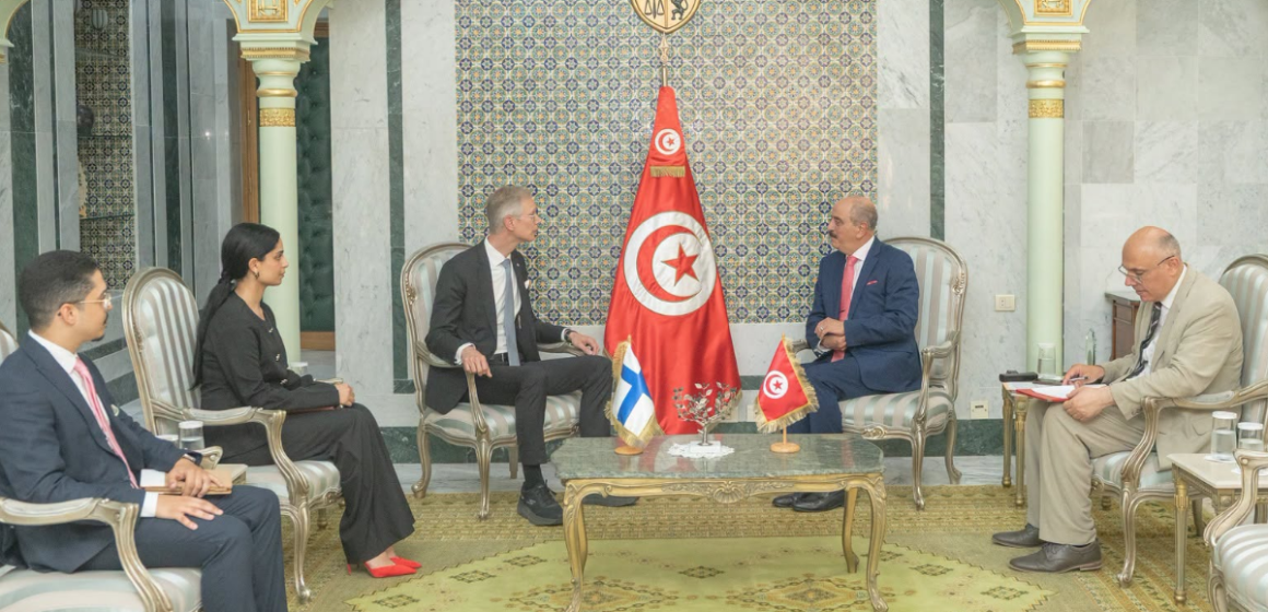 Mohamed Ali Nafti reçoit l’ambassadeur de Finlande à l’occasion de la fin de sa mission en Tunisie