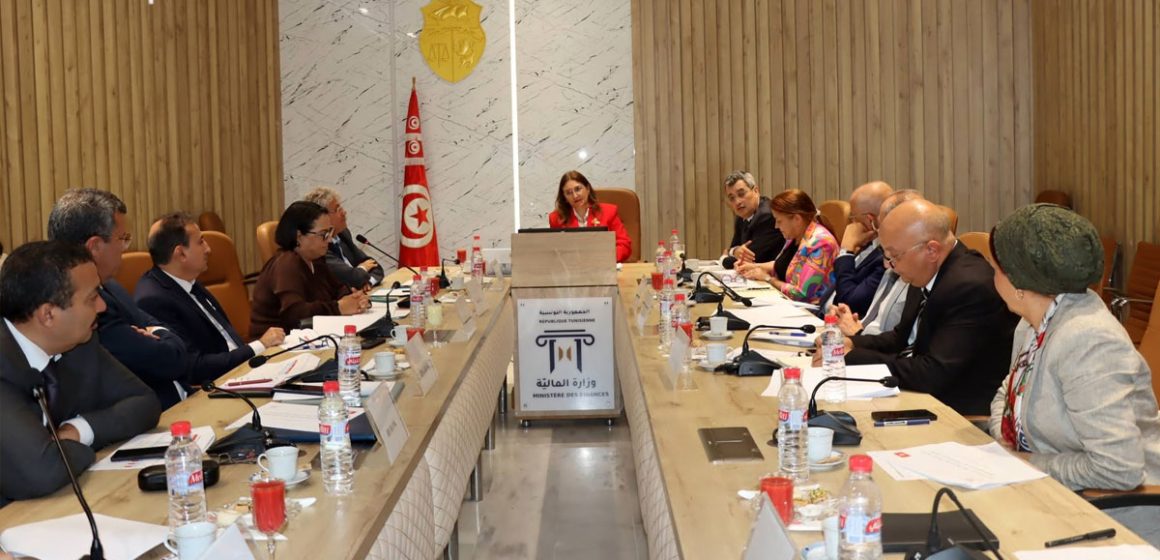 Ministere-des-finances-Banques Tunisie l Epargne nationale et financement de l’économie